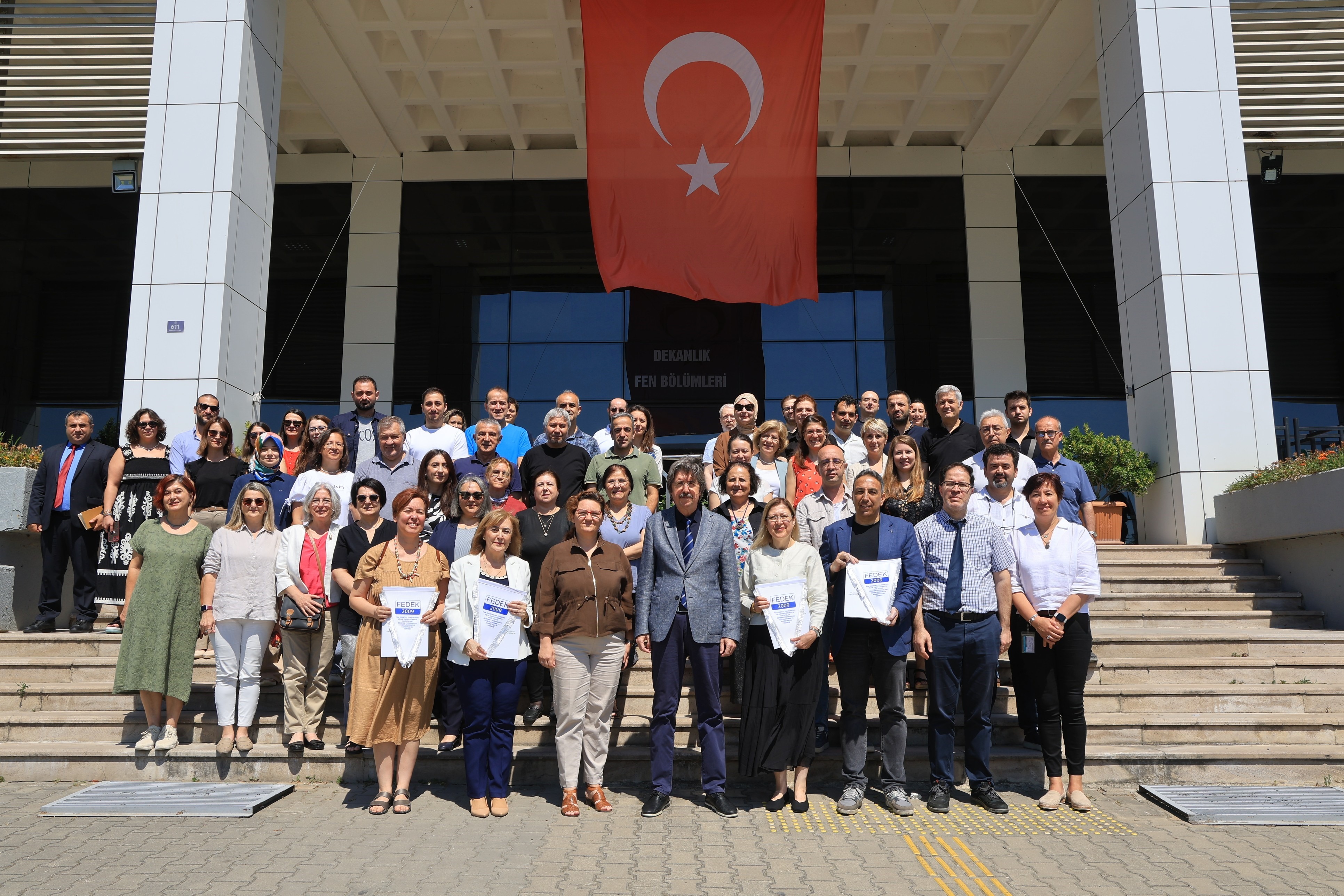 Fizik Bölümü FEDEK tarafından Akredite Edildi